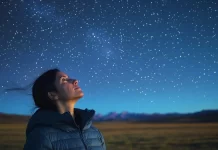 Qué es el nocturismo, la nueva tendencia que revoluciona las vacaciones de los argentinos