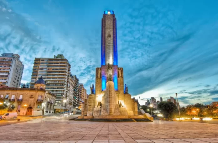 SM-monumento-021022